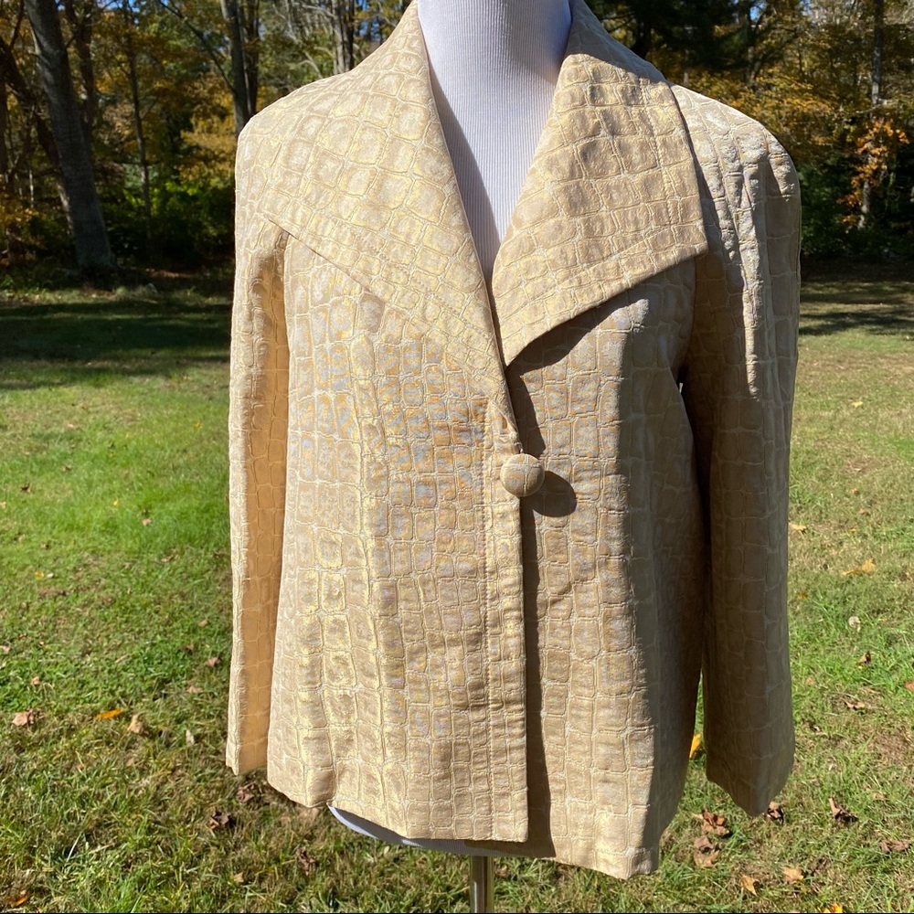 ST. JOHN COLLECTION JACKET COAT BLAZER GOLD TEXTURED REPTILE LOOK SIZE 6 LUXURY